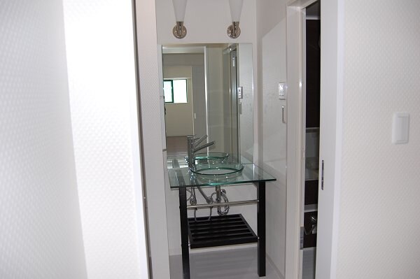 物件内観写真9　(洗面台)