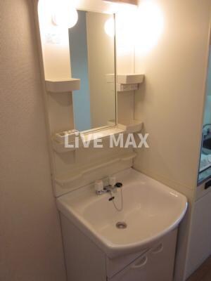 物件内観写真8　(洗面台)