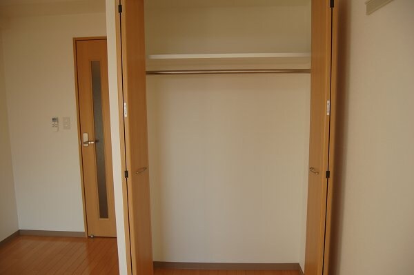 物件内観写真13　(クローゼット)