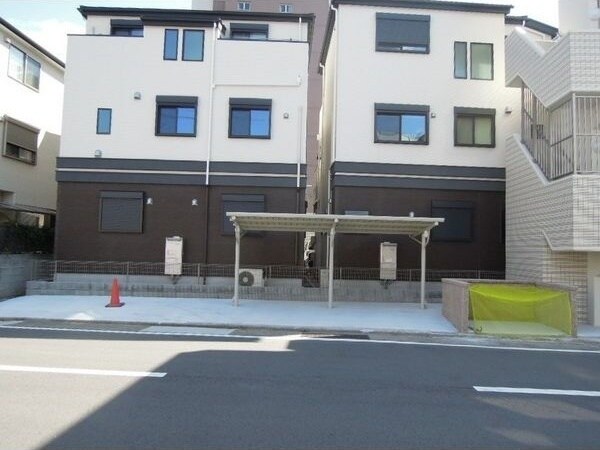 建物設備(駐輪場、専用ごみ置場)