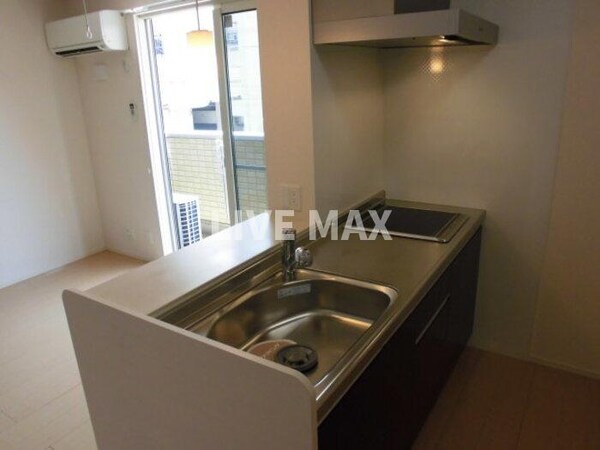 キッチン(※別部屋のお写真になります)