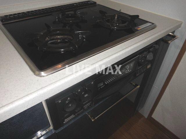 物件内観写真14　(３口ガスコンロ♪グリル♪)