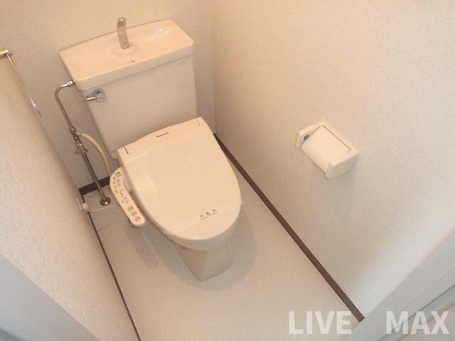 物件内観写真10　(温水洗浄便座♪)