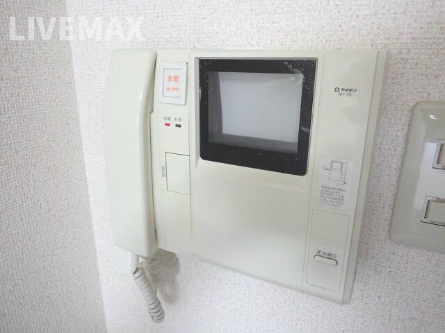 物件内観写真12　(TV付きインターホン♪)
