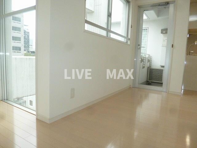 物件内観写真16　(2面採光♪)