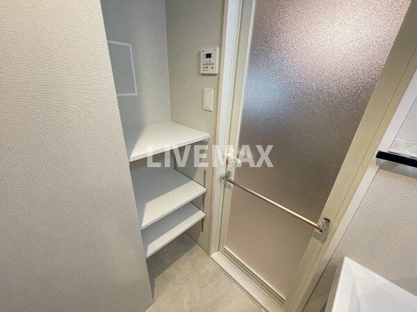 収納(※写真は別部屋の物になります)