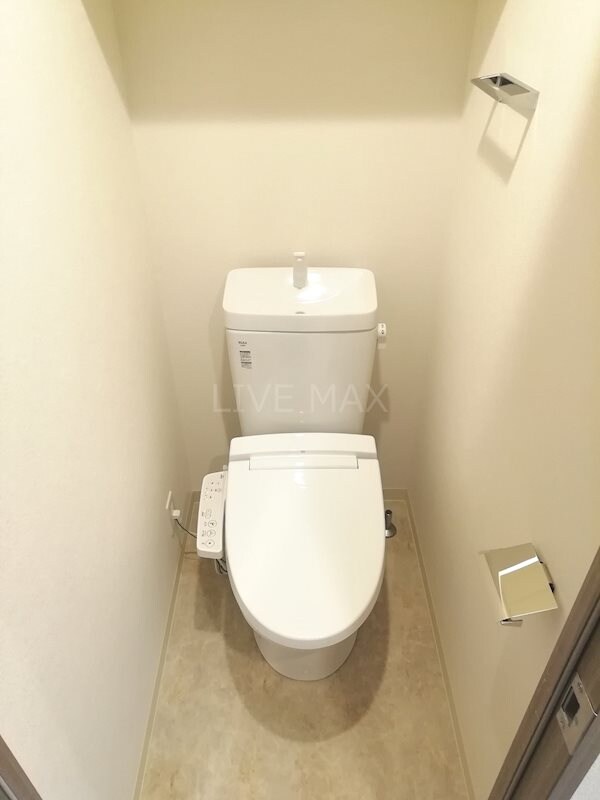 物件内観写真11　(ウォシュレット付き)