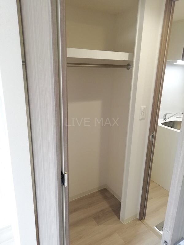 物件内観写真12　(クローゼット)