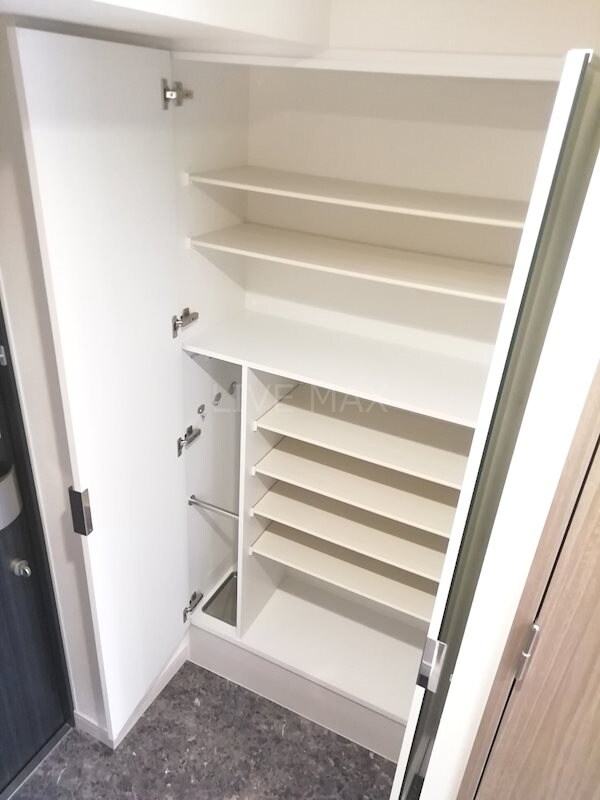 物件内観写真16　(シューズボックス)