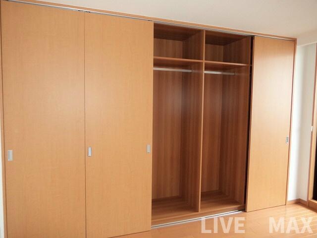 物件内観写真8　(クローゼット♪)