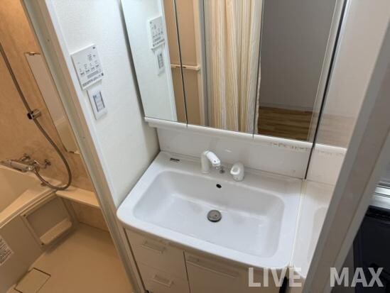 物件内観写真11　(独立洗面所♪)