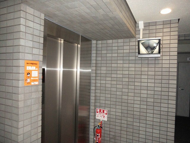 物件内観写真20　(モニター付きエレベーター♪)