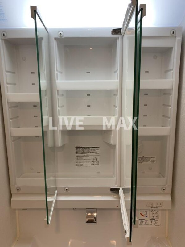 収納(独立洗面台)