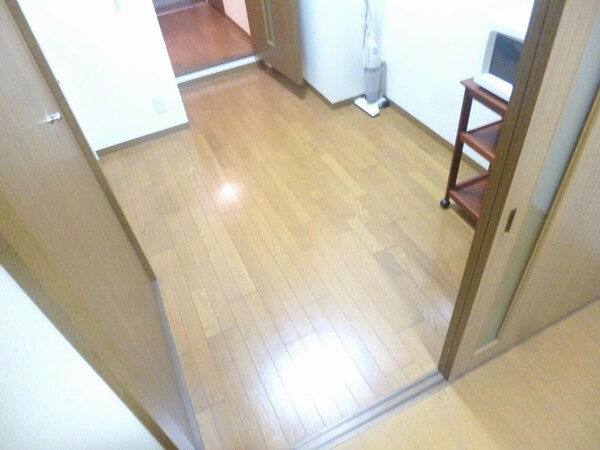 内装他