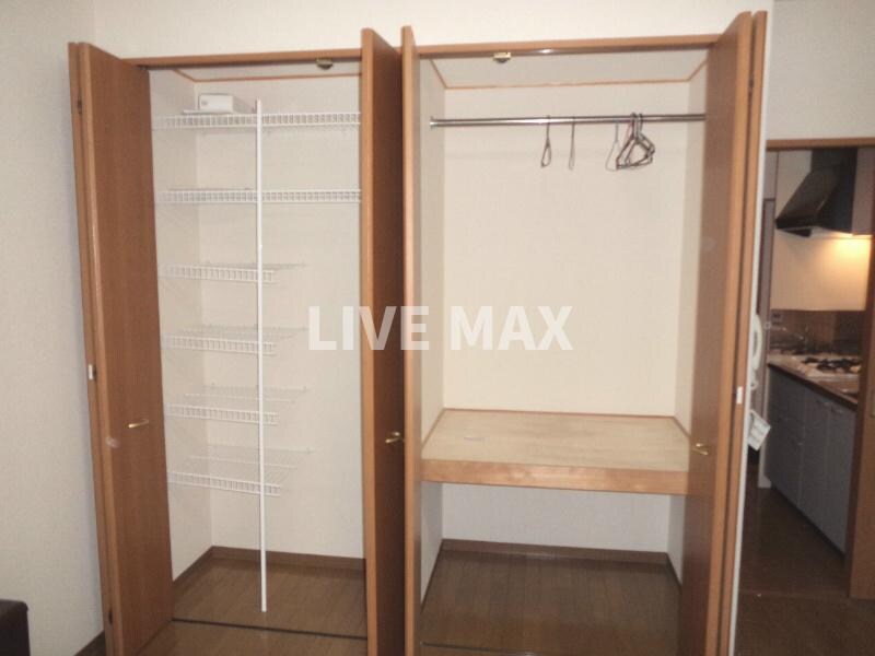 物件内観写真14　(クローゼット♪)