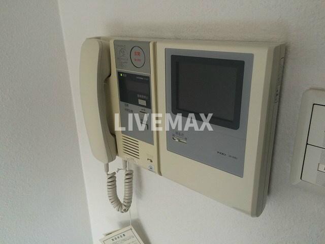 物件内観写真14　(ＴＶモニター付きインターホン)