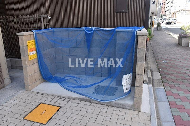 物件内観写真29　(敷地内ゴミ捨て場)