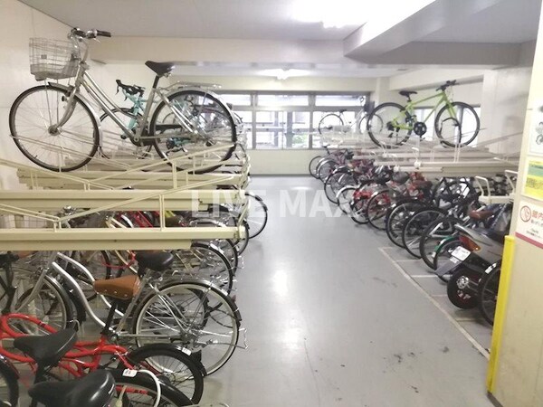 建物設備(駐輪場)