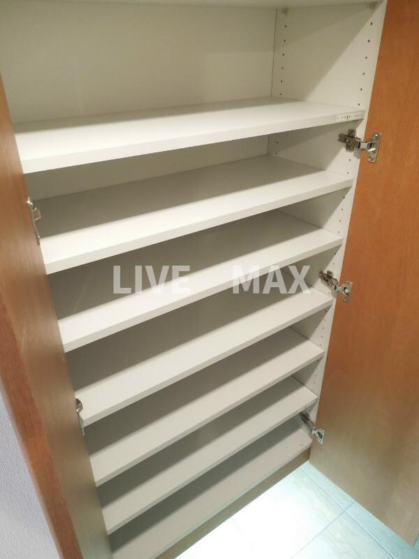 物件内観写真18　(シューズボックス)