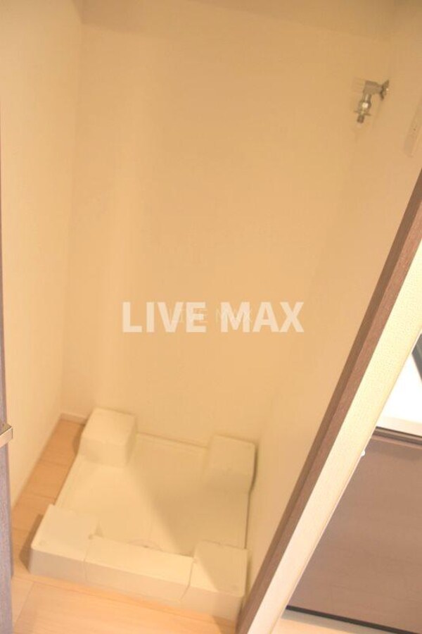 建物設備(室内洗濯機置き場)