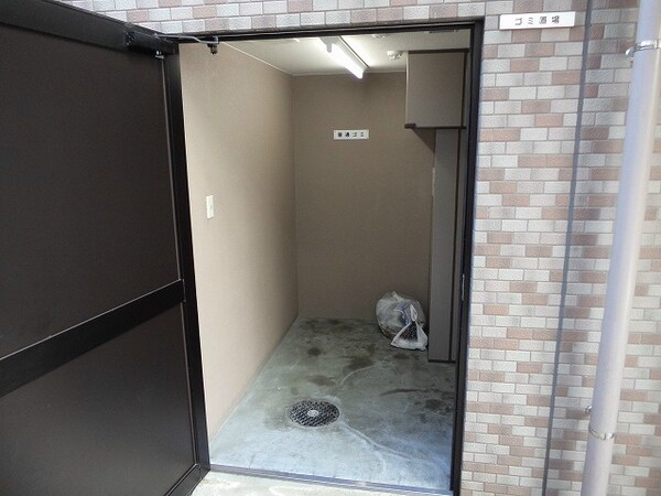 建物設備(ゴミ置き場♪)