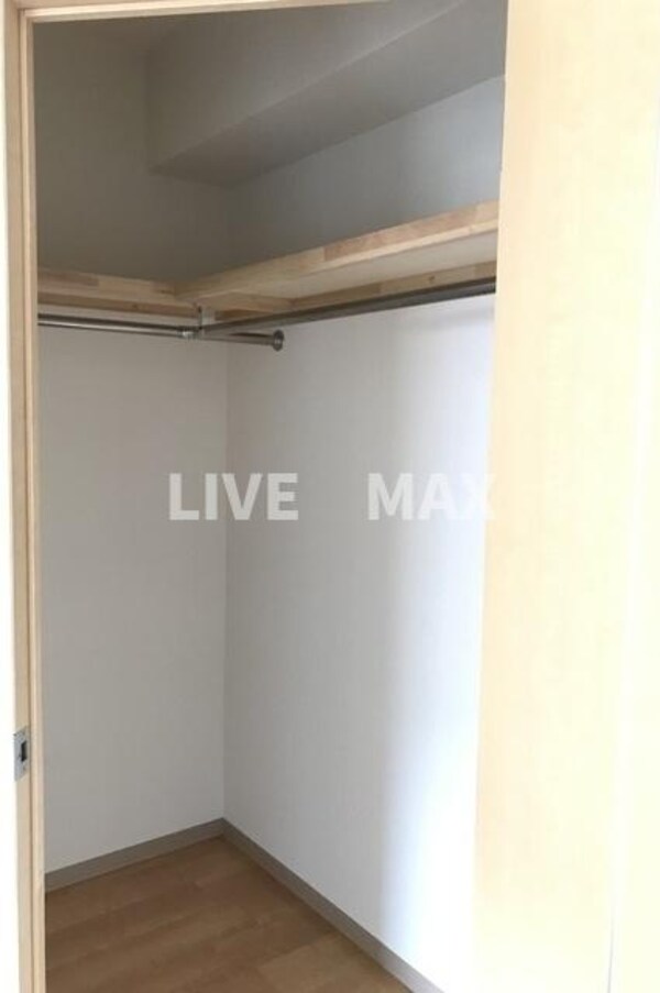 収納(ウォークインクローゼット)