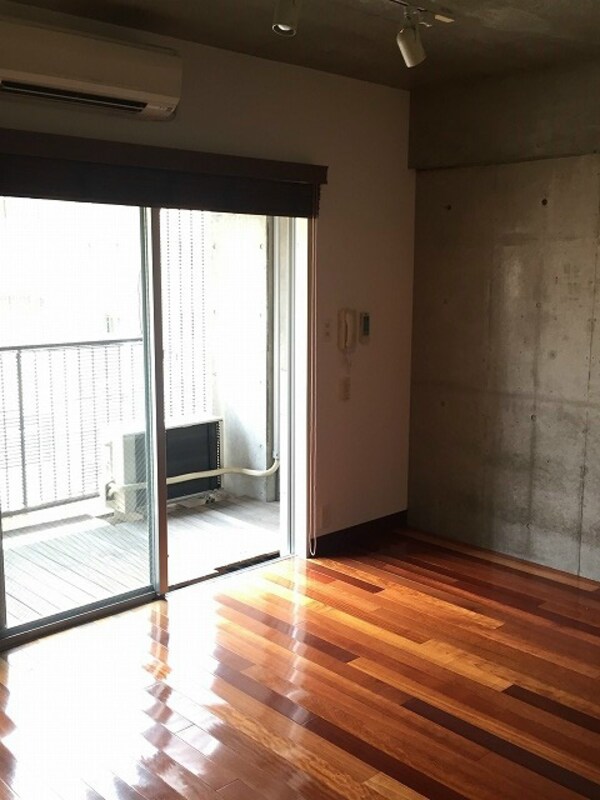 居室(※同物件、別部屋参照※)