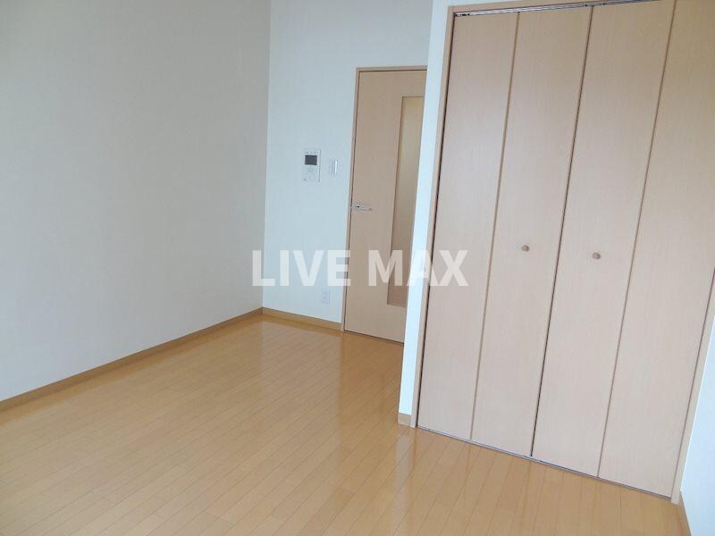 物件内観写真15　(こちらの反転タイプです)