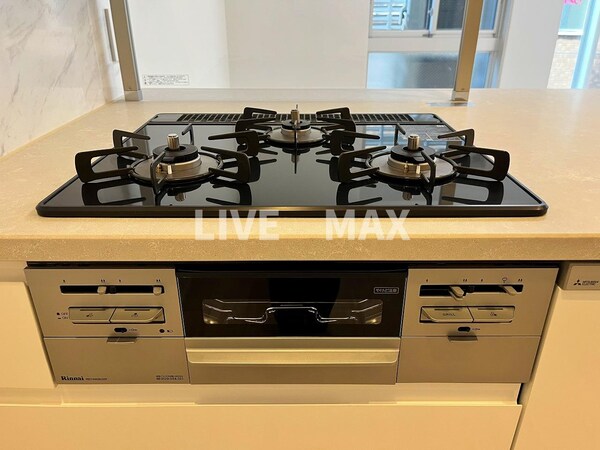 キッチン(※別部屋のお写真となりますので多少異なる場合がございます)