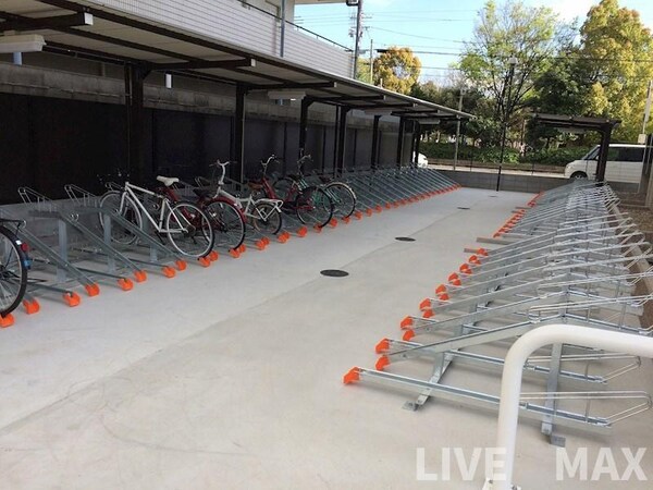 建物設備(駐輪場)