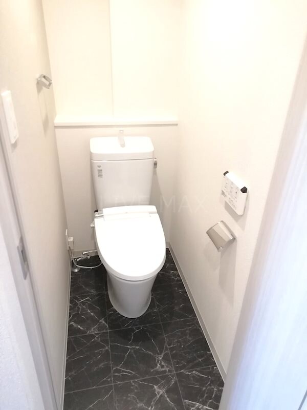 物件内観写真17　(ウォシュレット付き)