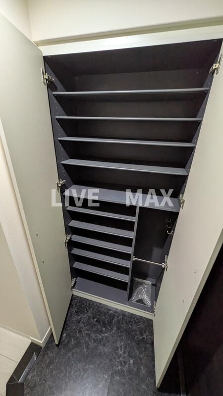 物件内観写真13　(シューズボックス)