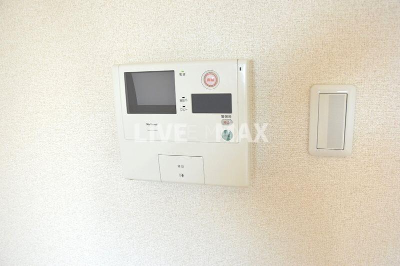 物件内観写真16　(モニター付きインターホン完備。)