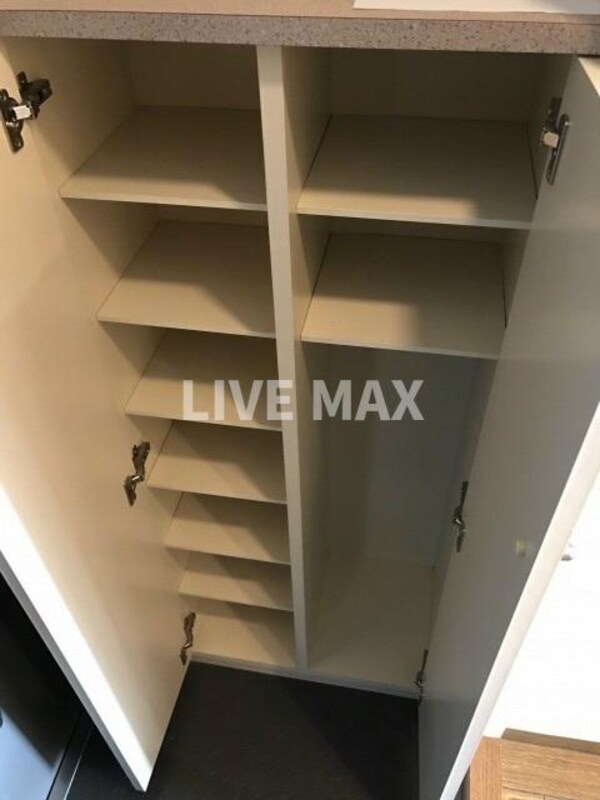 収納(シューズボックス)