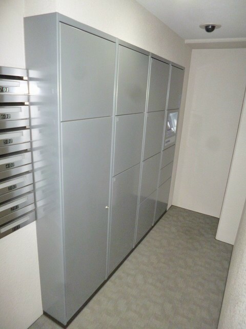 物件内観写真25　(宅配ボックス♪)