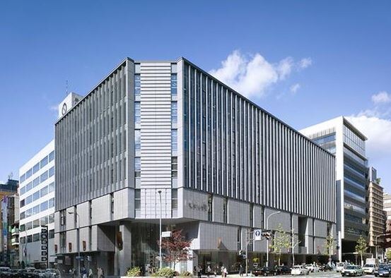 物件外観写真10　(LAQUE（ラクエ） 四条烏丸（930m）)