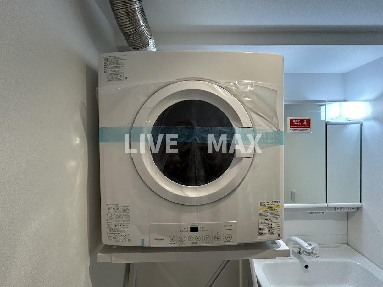 物件内観写真12　(洗濯乾燥機付き♪)