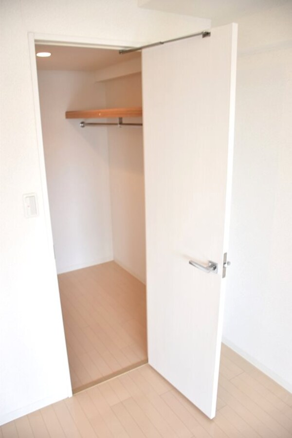 収納(ウォークインクローゼット)