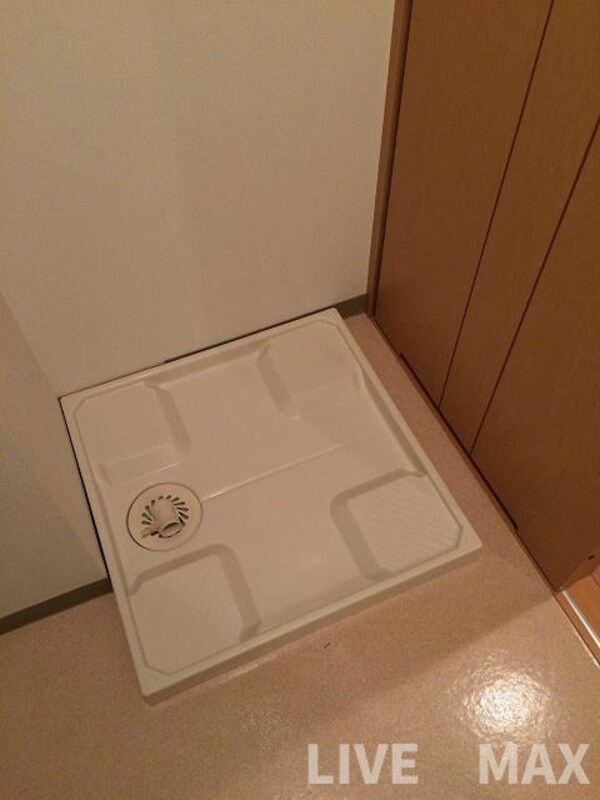 建物設備(室内洗濯機置場)