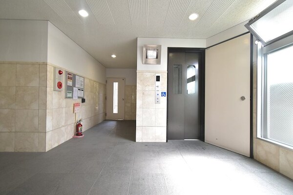 ロビー・ラウンジ