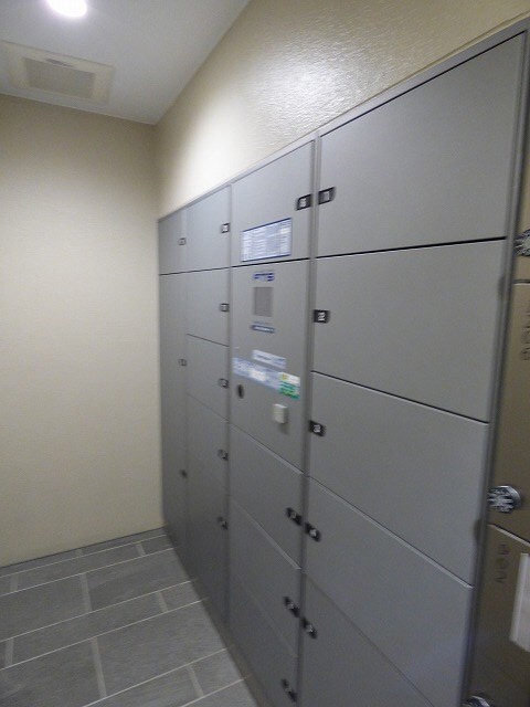 物件内観写真18　(宅配BOX)