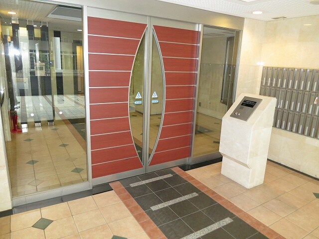 物件外観写真2　(オートロック)