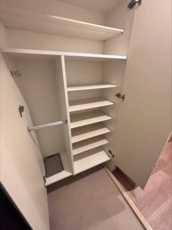 収納