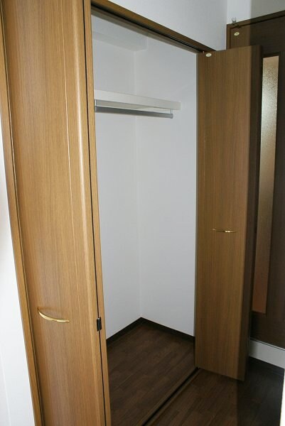 物件内観写真11　(クローゼット)