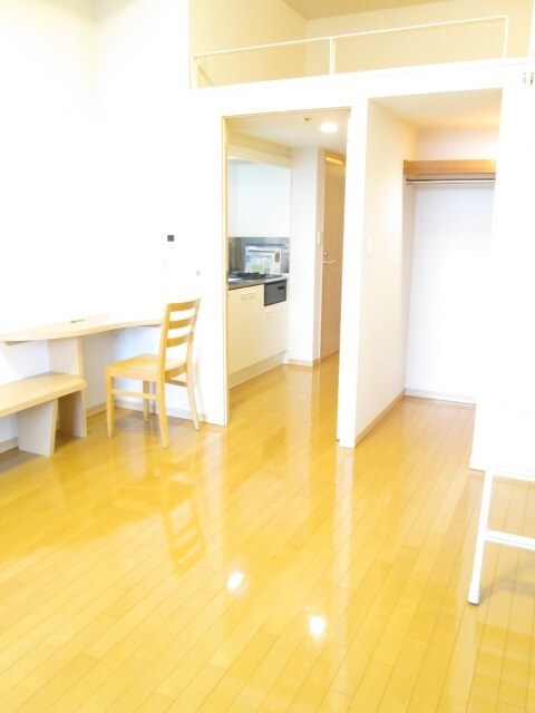 物件内観写真5　(リビング)