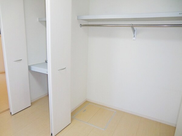 収納(収納２箇所)