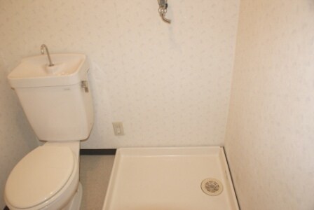 物件内観写真15　(防水洗濯板♪)