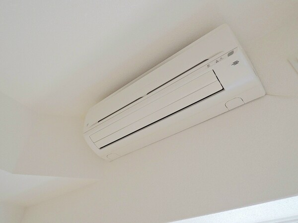 建物設備(エアコン)