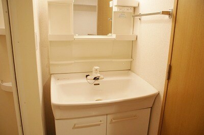 物件内観写真9　(洗面台)
