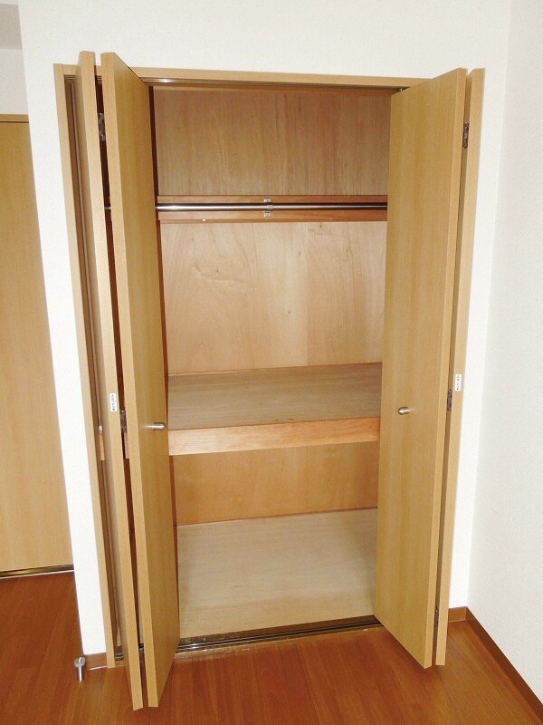物件内観写真14　(クローゼト)
